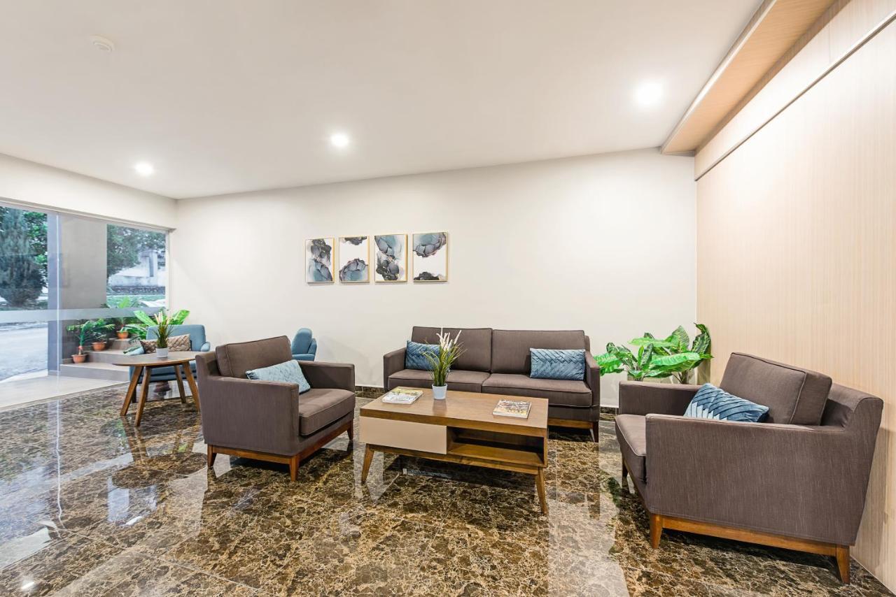 Hako Hotel Taman U Джохор Бахру Екстериор снимка