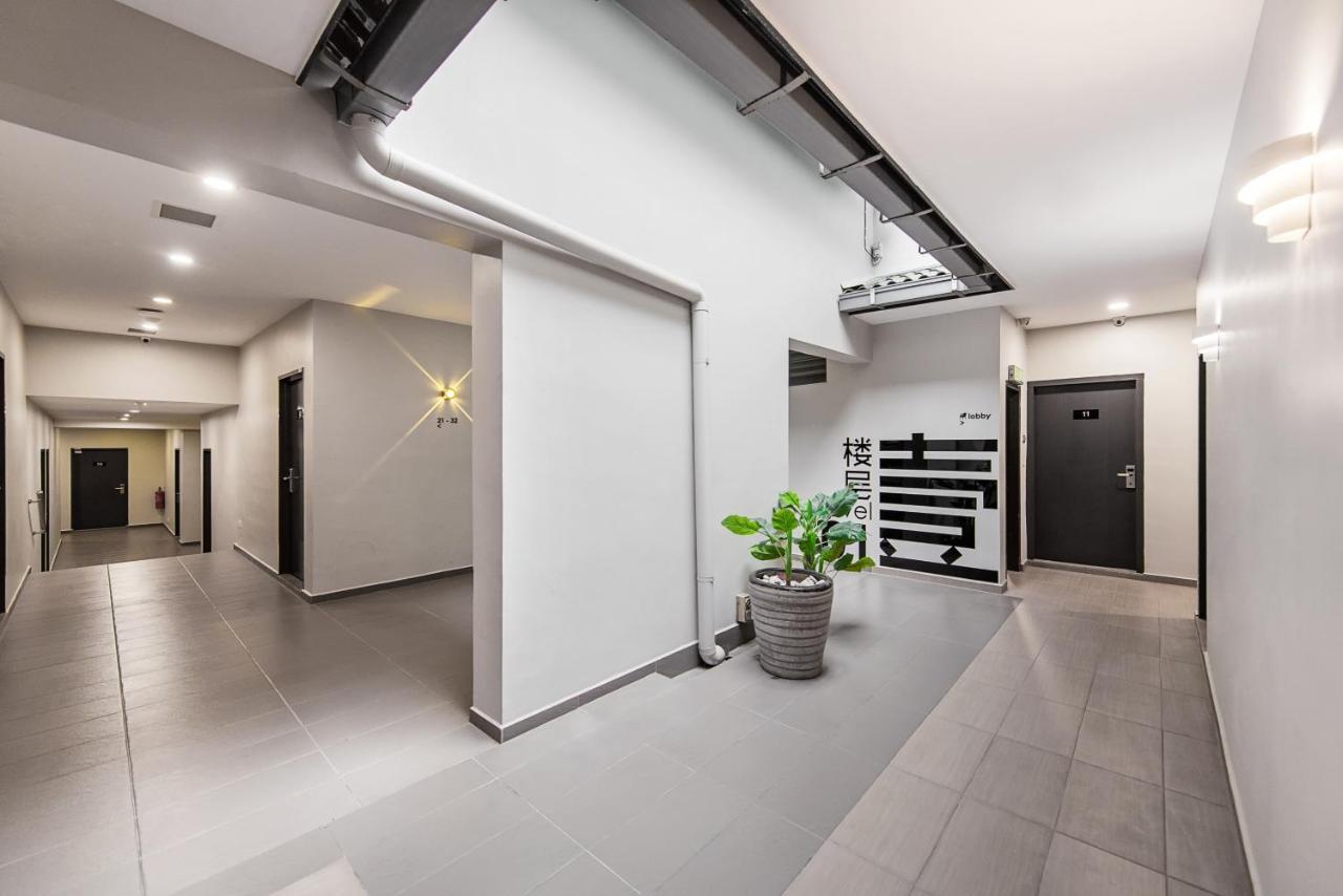 Hako Hotel Taman U Джохор Бахру Екстериор снимка