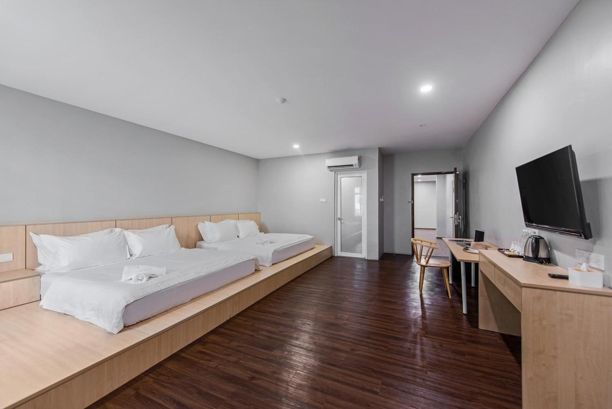 Hako Hotel Taman U Джохор Бахру Екстериор снимка